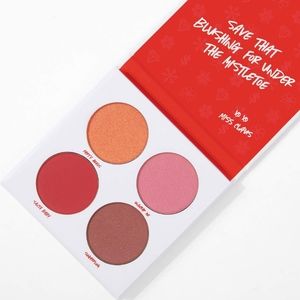 Bh cosmetics Miss Claus bad & bougie blush quad